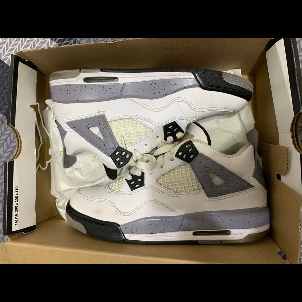 Jordan retro 4’s USED Condition